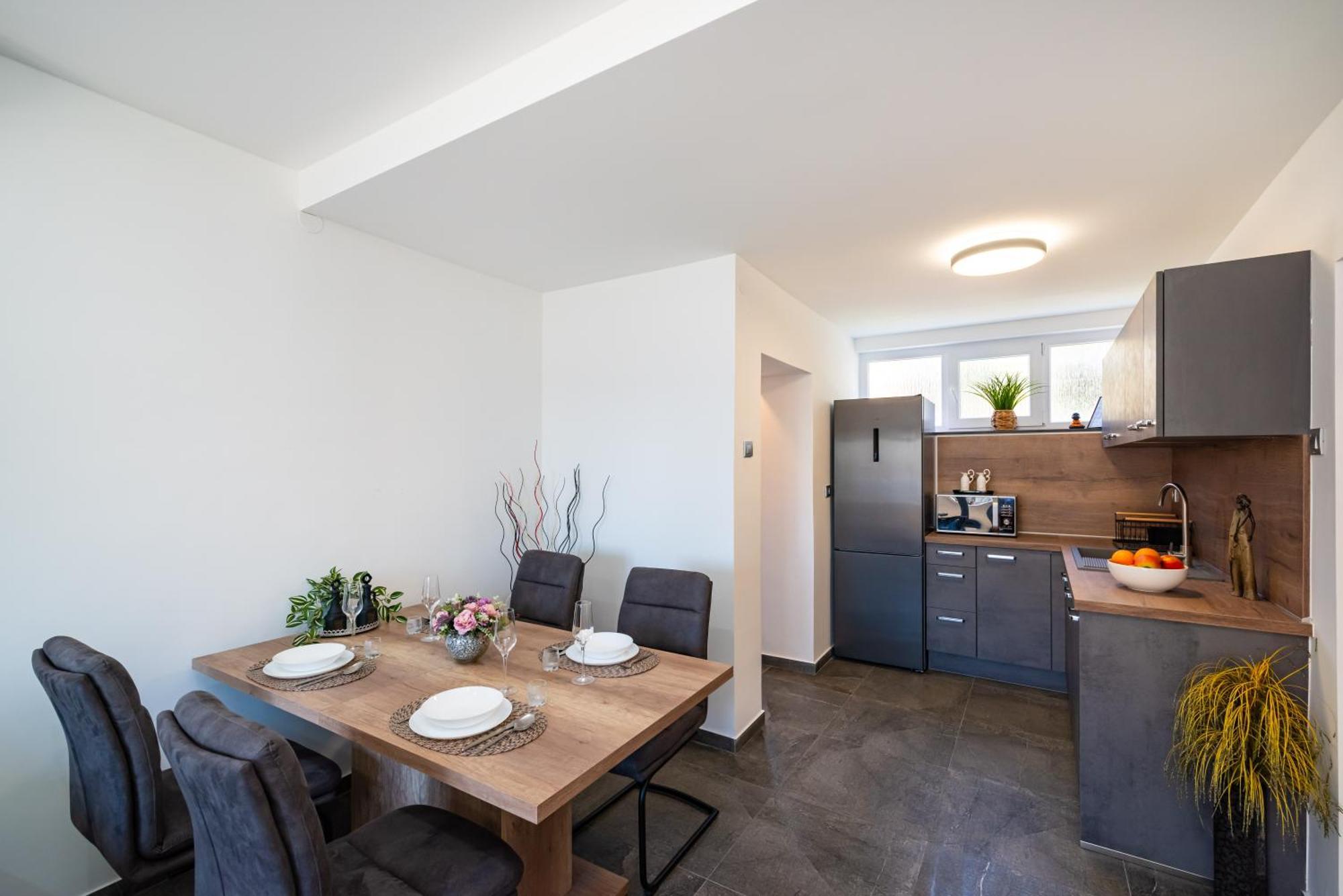 Kolovare Garden Oasis - First Row By Sea Apartment ซาดาร์ ภายนอก รูปภาพ